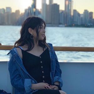 Meet your Posher, Hillary